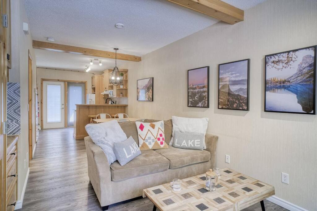 5 Mins To Banff - Cozy Townhome 2Br&2Bath - Banff Pass Included Canmore Kültér fotó