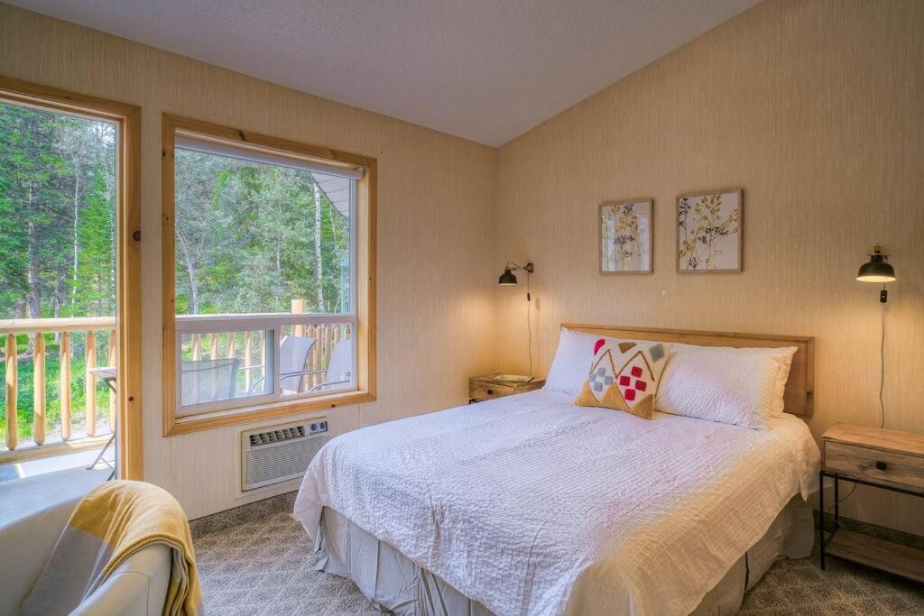 5 Mins To Banff - Cozy Townhome 2Br&2Bath - Banff Pass Included Canmore Kültér fotó