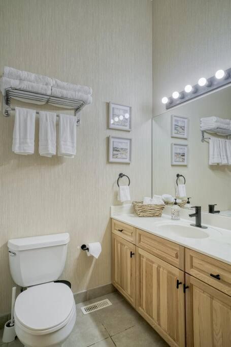 5 Mins To Banff - Cozy Townhome 2Br&2Bath - Banff Pass Included Canmore Kültér fotó