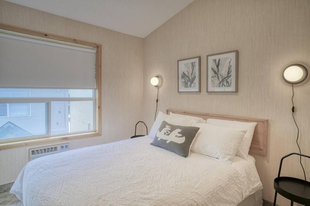 5 Mins To Banff - Cozy Townhome 2Br&2Bath - Banff Pass Included Canmore Kültér fotó